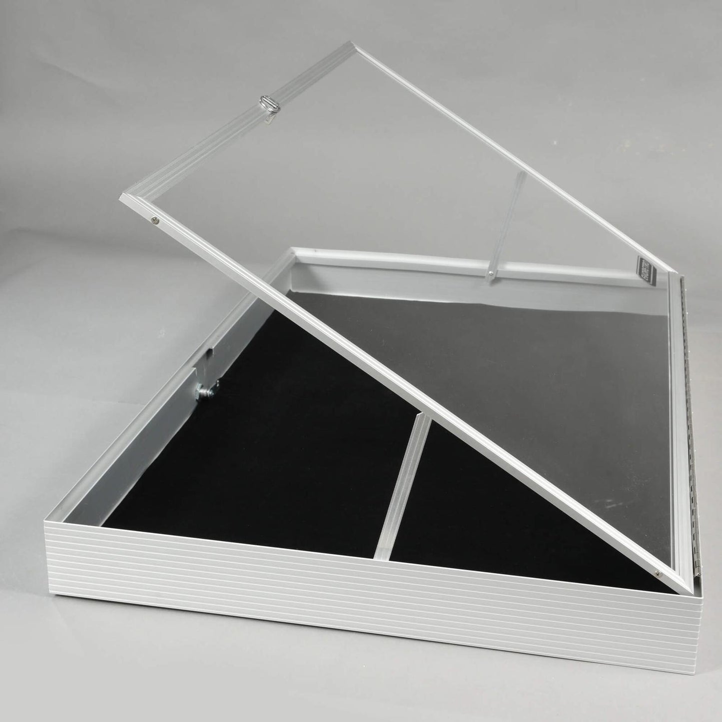EVORETRO Lockable Display Case 36 x 24 x 4" Silver– Secure Showcase for Collectibles EVORETRO Canada Rigid Case Squirtle Squad Card Shop.