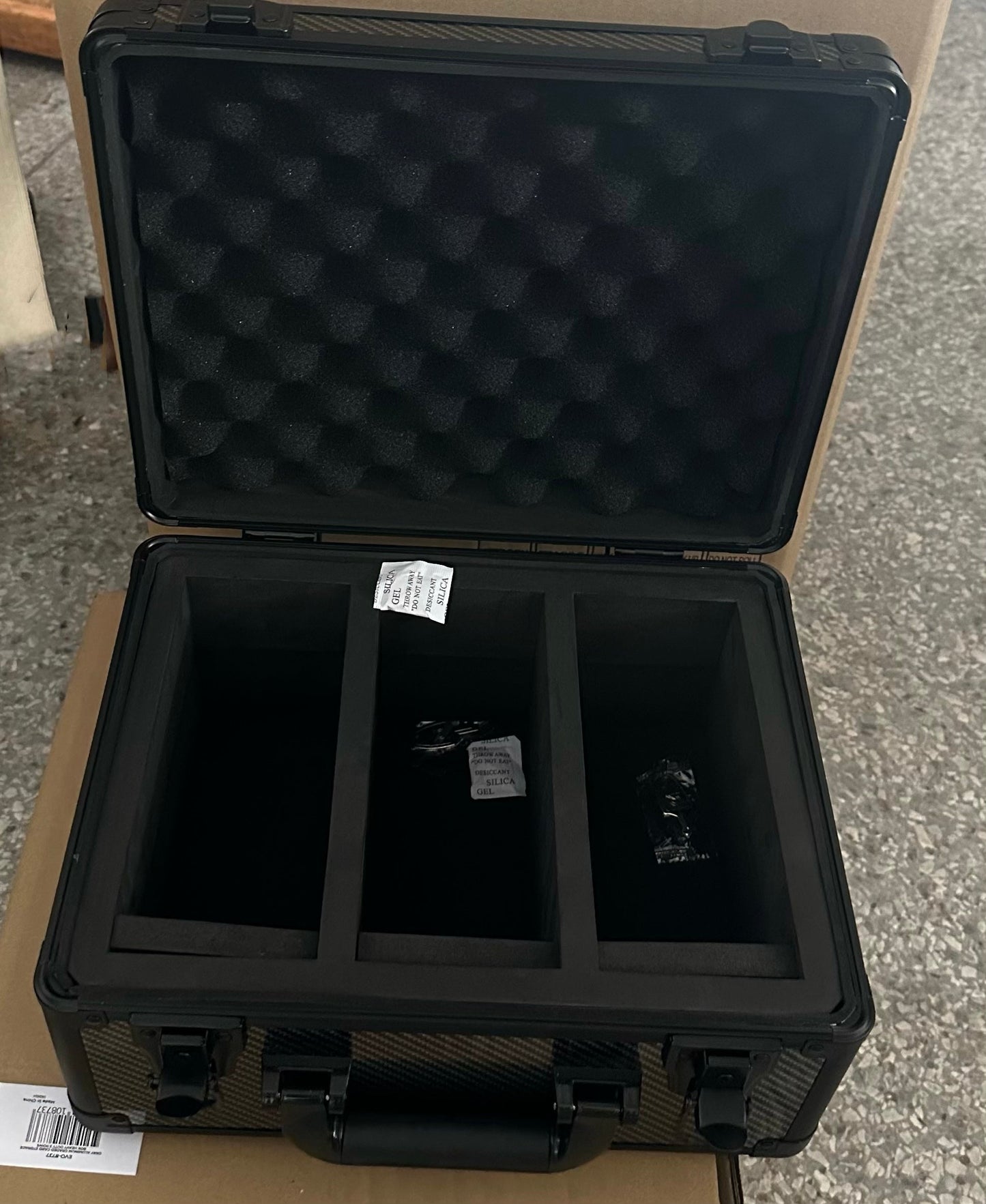 EVORETRO Graded Case with Key System EVORETRO Canada Card Protectors  Squirtle Squad Card Shop.