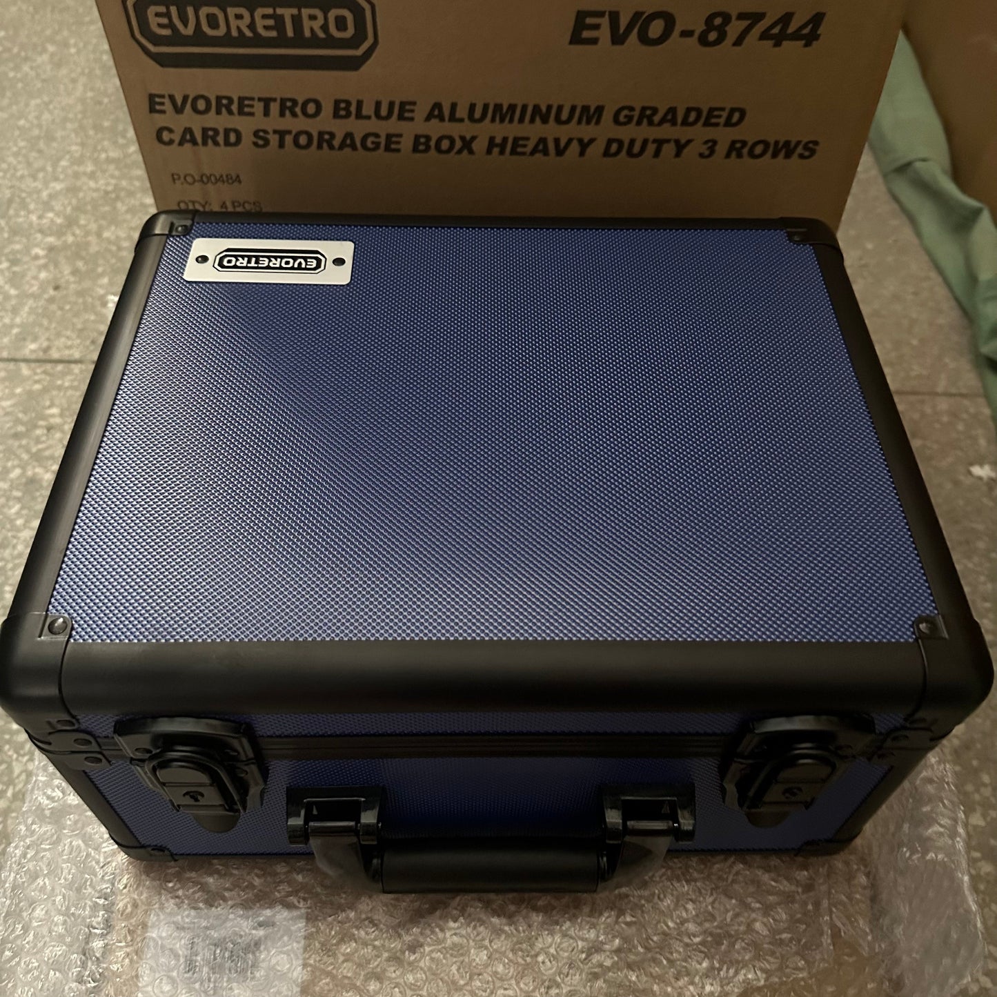 EVORETRO Graded Case with Key System EVORETRO Canada Card Protectors  Squirtle Squad Card Shop.