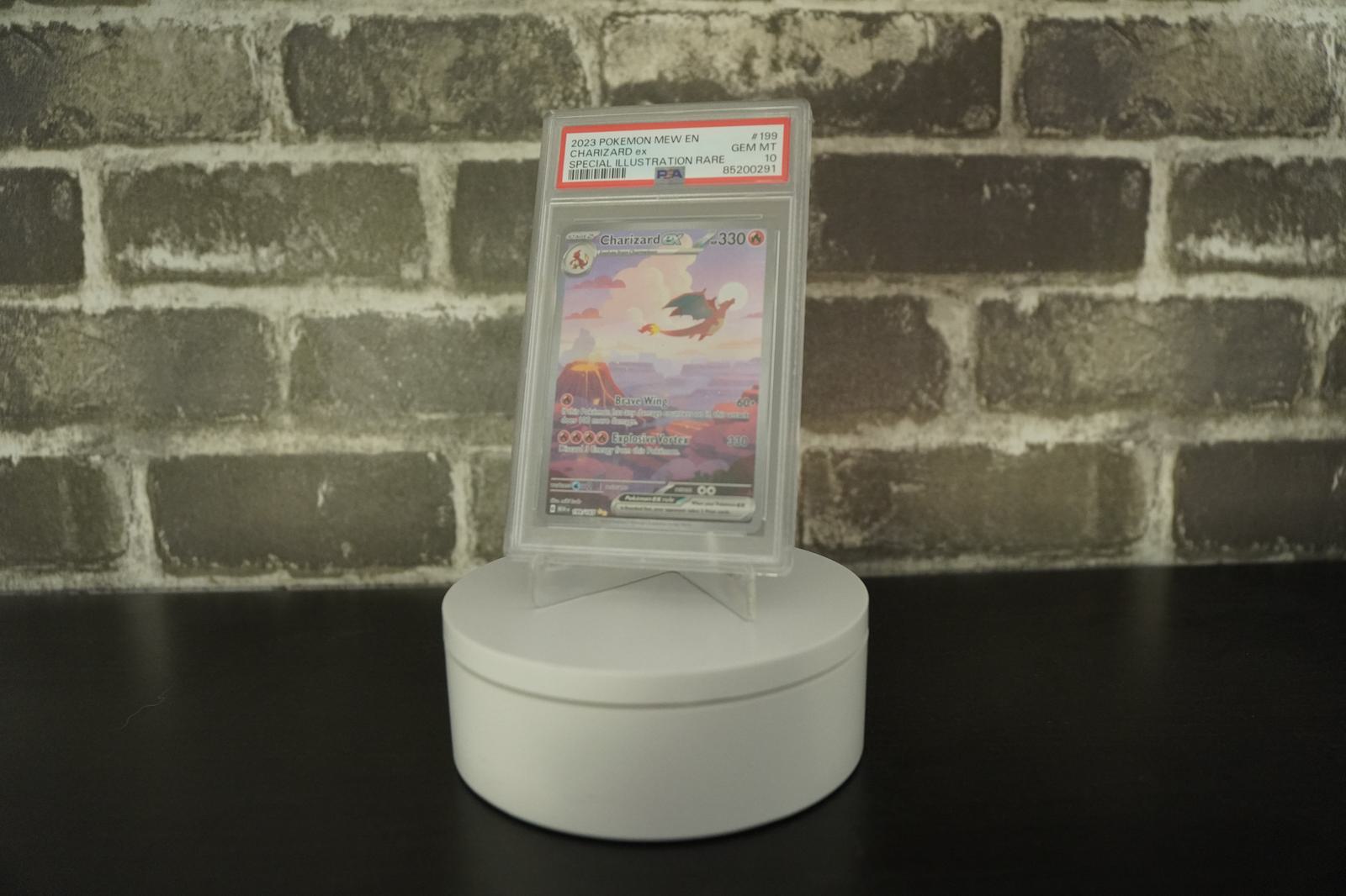 EVORETRO 360 Degrees Automatic Rotating Display EVORETRO Canada Stand  Squirtle Squad Card Shop.