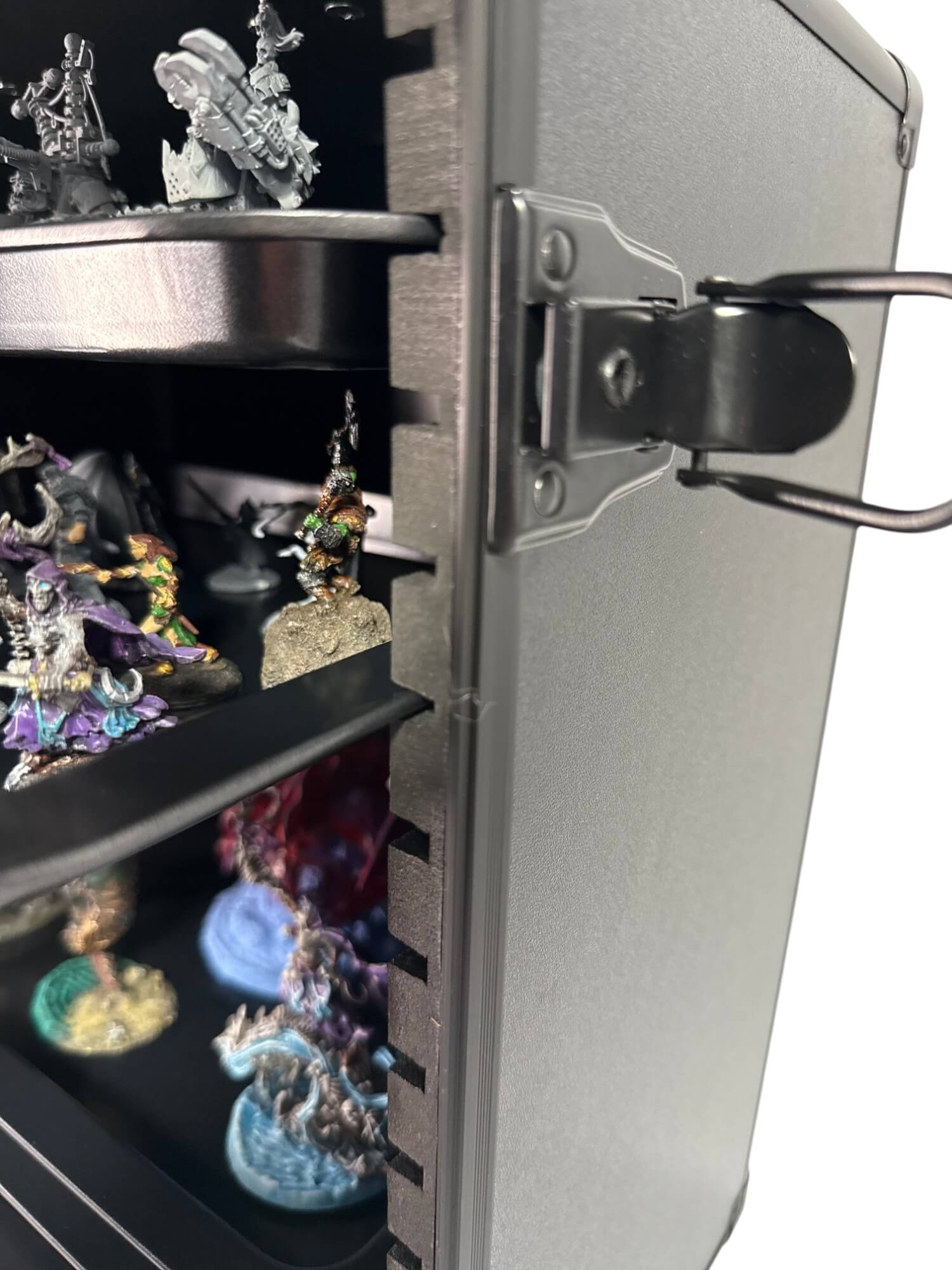 EVORETRO Miniatures Display Case with 5 Magnetic Trays EVORETRO Canada Figurine Protectors  Squirtle Squad Card Shop.