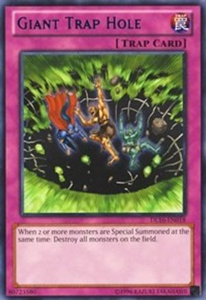 Giant Trap Hole (Blue) (DL16-EN017) - Duelist League Promo Unlimited Duelist League Promo Yugioh Single  Squirtle Squad Card Shop.