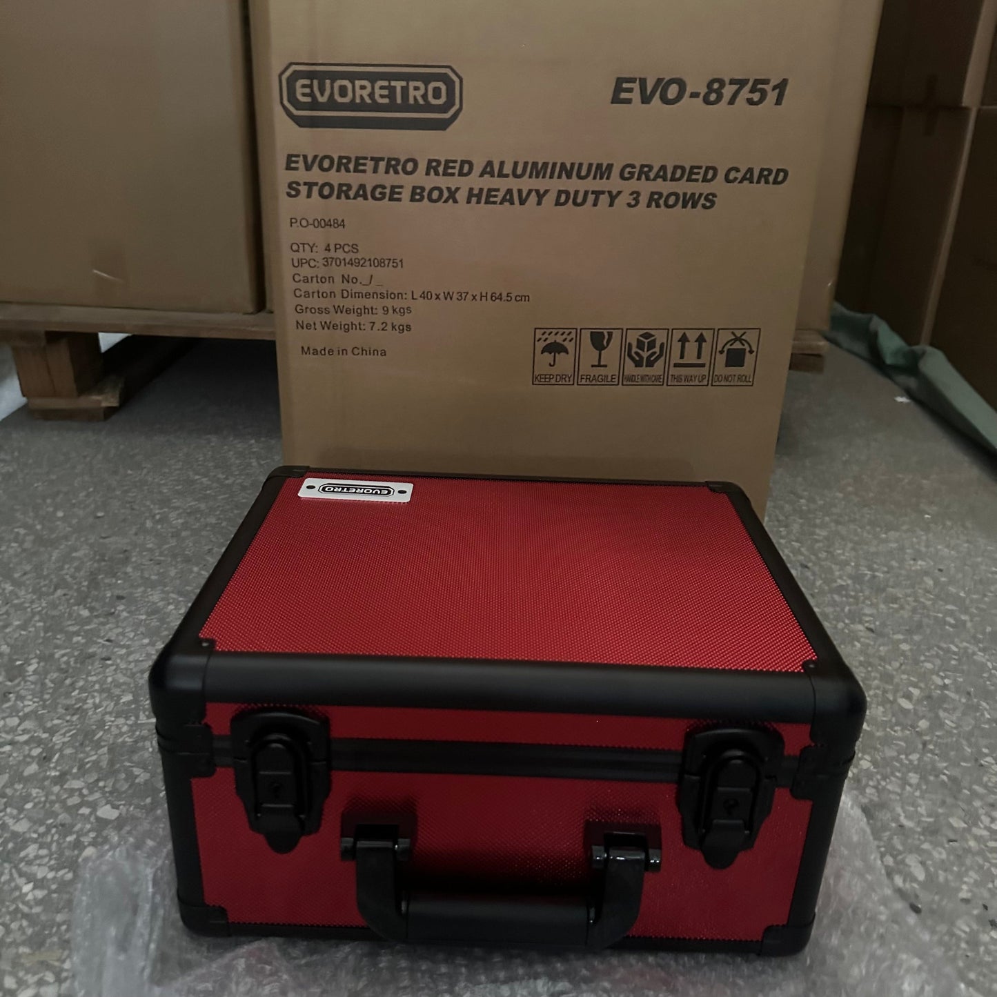 EVORETRO Graded Case with Key System EVORETRO Canada Card Protectors  Squirtle Squad Card Shop.