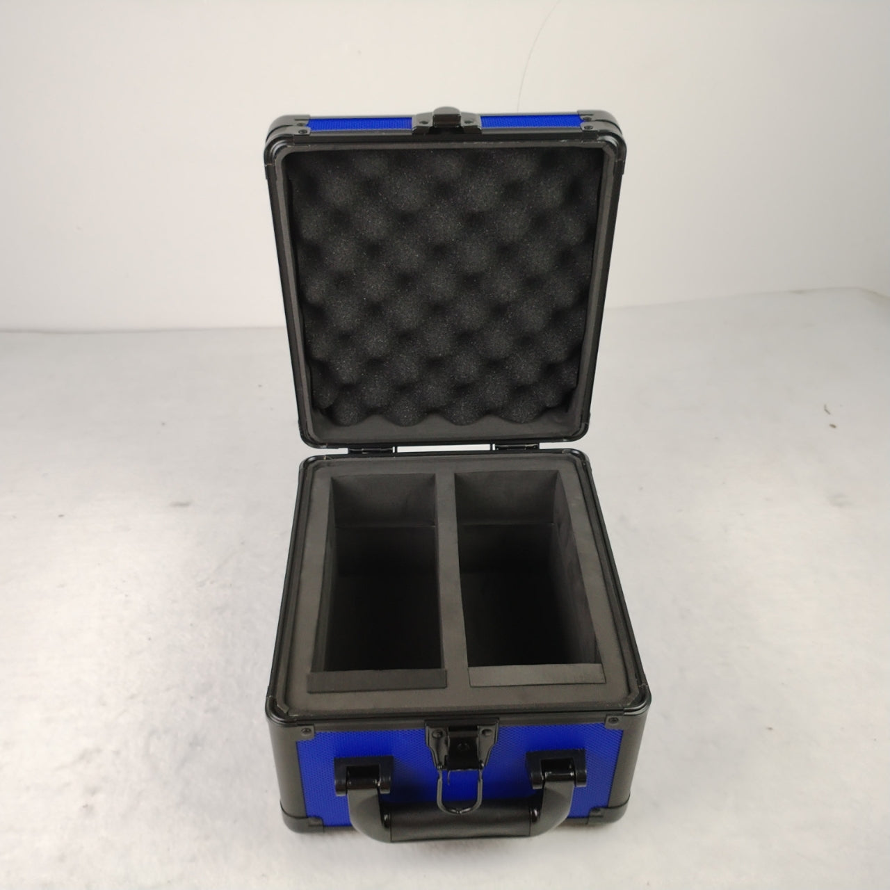 EVORETRO Graded Case with Key System EVORETRO Canada Card Protectors  Squirtle Squad Card Shop.