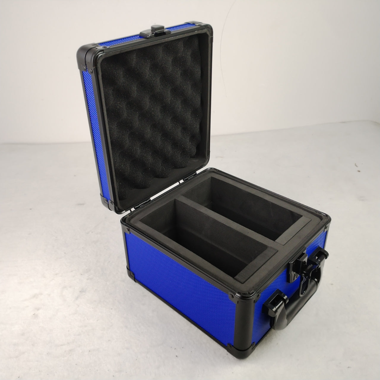 EVORETRO Graded Case with Key System EVORETRO Canada Card Protectors  Squirtle Squad Card Shop.