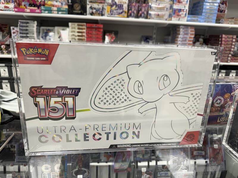 EVORETRO Acrylic Case Display for Pokemon 151 Scarlet Mega Charizard EX & Violet Ultra-Premium Collection Box EVORETRO Canada Card Protectors  Squirtle Squad Card Shop.