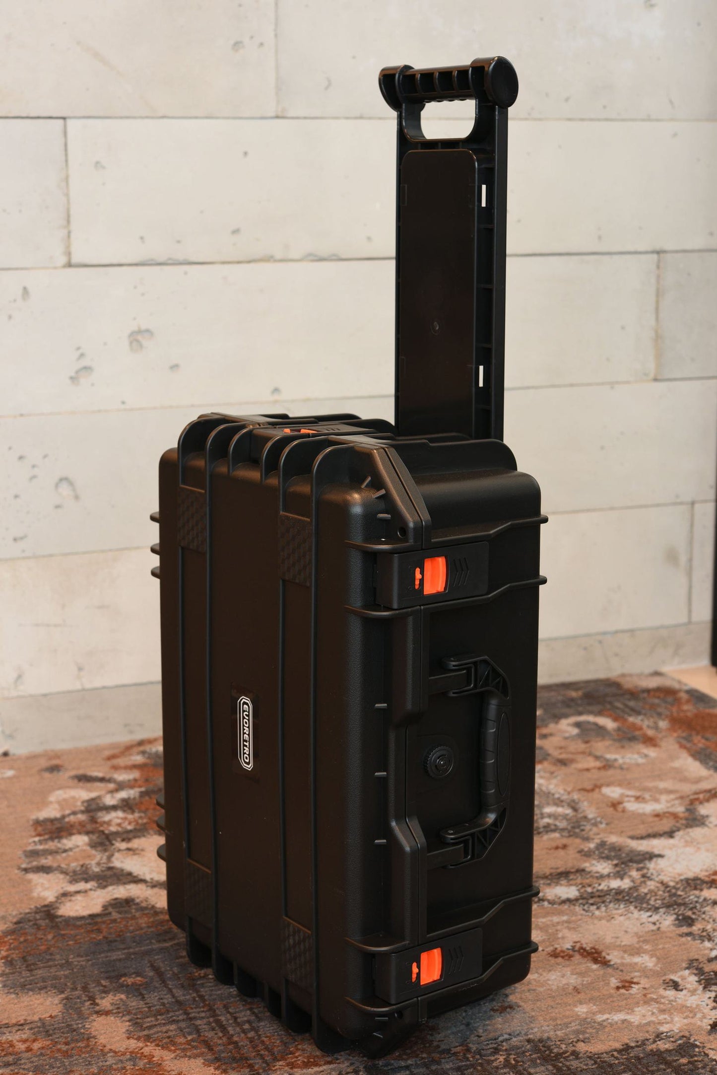 EVORETRO Travel Roller Case for Graded Cards – 4-Row Heavy-Duty Build EVORETRO Canada Rigid Case  Squirtle Squad Card Shop.