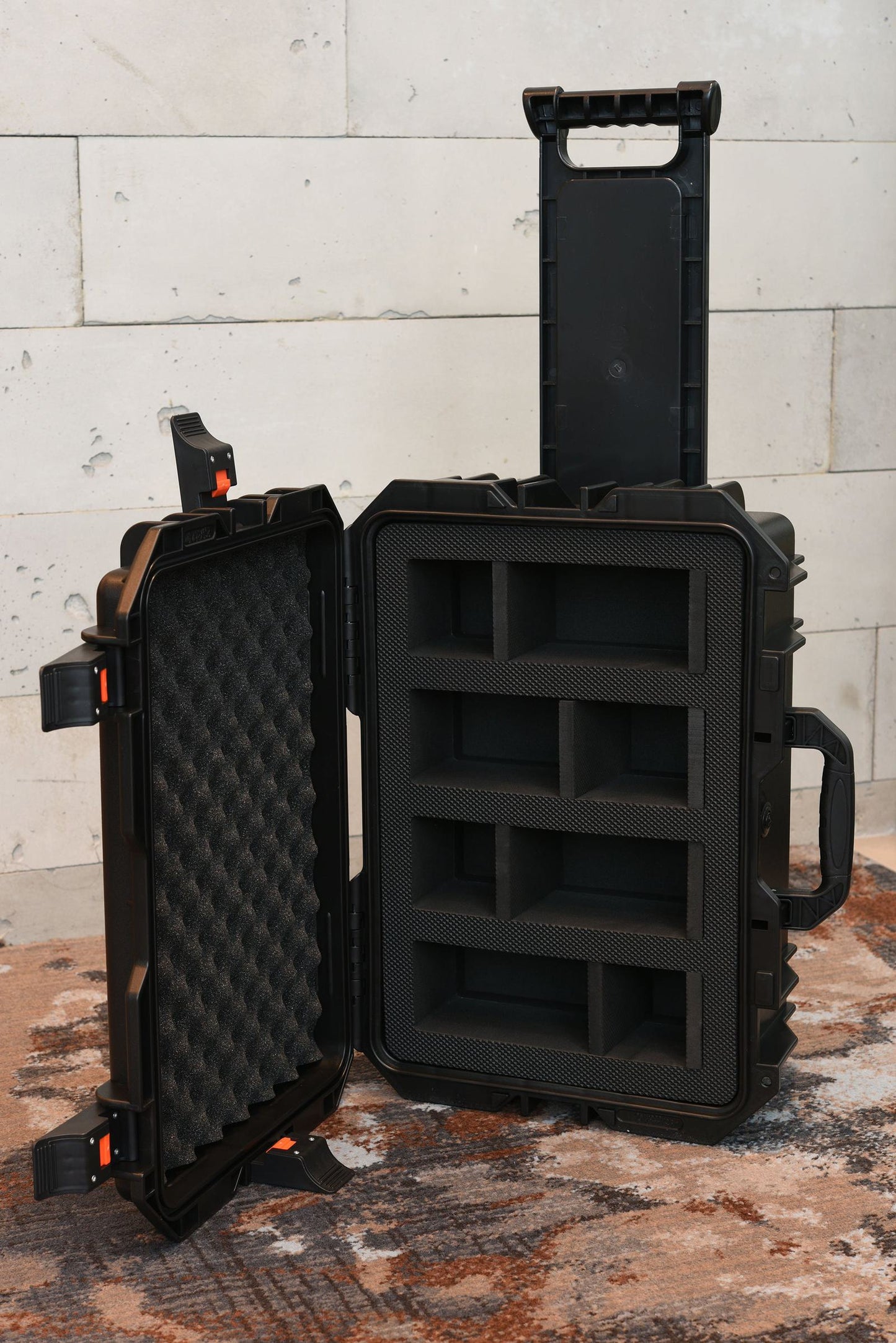 EVORETRO Travel Roller Case for Graded Cards – 4-Row Heavy-Duty Build EVORETRO Canada Rigid Case  Squirtle Squad Card Shop.