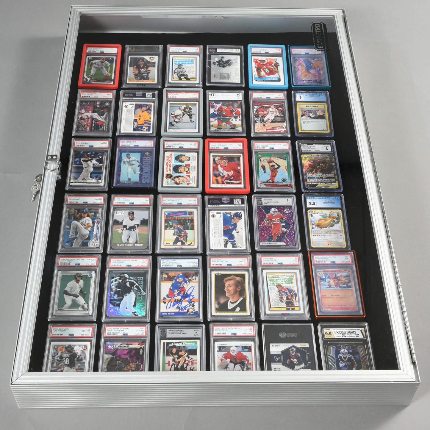 EVORETRO Lockable Display Case 36 x 24 x 4" Silver– Secure Showcase for Collectibles EVORETRO Canada Rigid Case  Squirtle Squad Card Shop.
