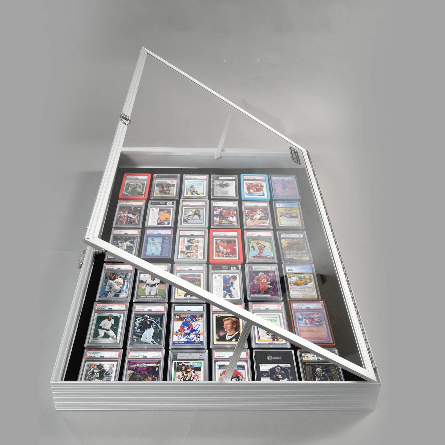EVORETRO Lockable Display Case 36 x 24 x 4" Silver– Secure Showcase for Collectibles EVORETRO Canada Rigid Case  Squirtle Squad Card Shop.