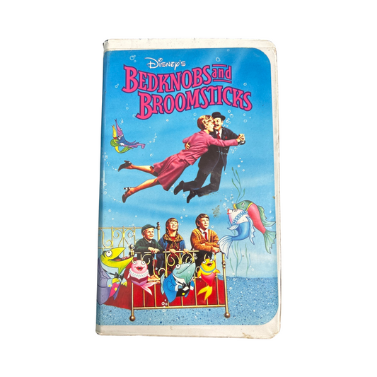 Disney's Bedknobs Ans Broomsticks VHS (Heavy Played)